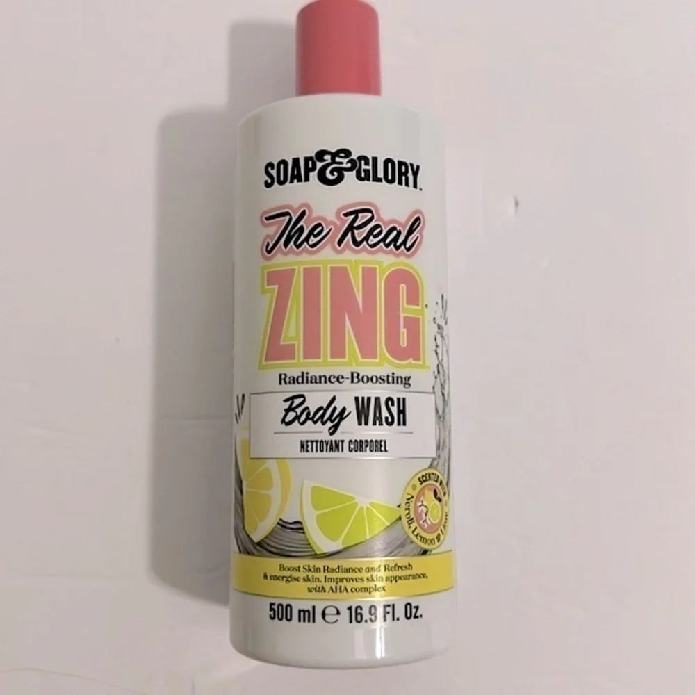 Soap & Glory The Real Zing Radiance Boosting Body Wash  Citrus Scented